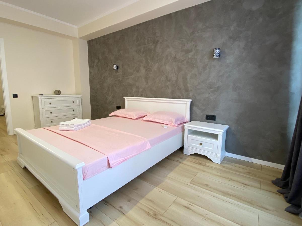 Apartament Lux Chisinau Ngoại thất bức ảnh