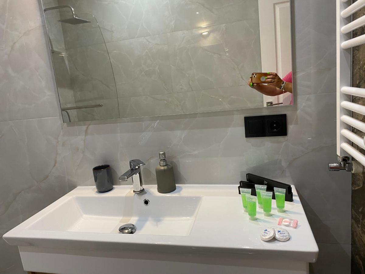 Apartament Lux Chisinau Ngoại thất bức ảnh