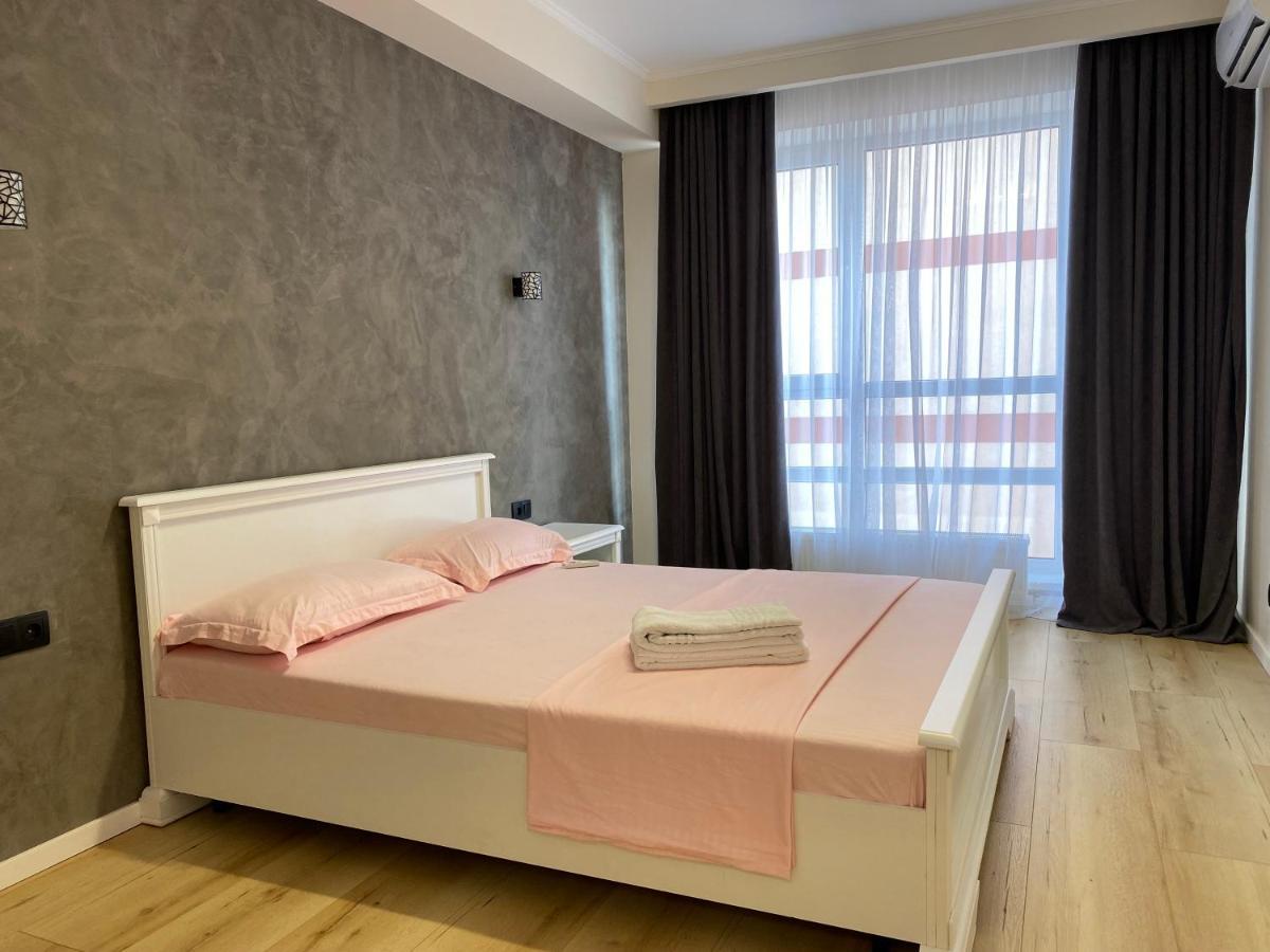 Apartament Lux Chisinau Ngoại thất bức ảnh