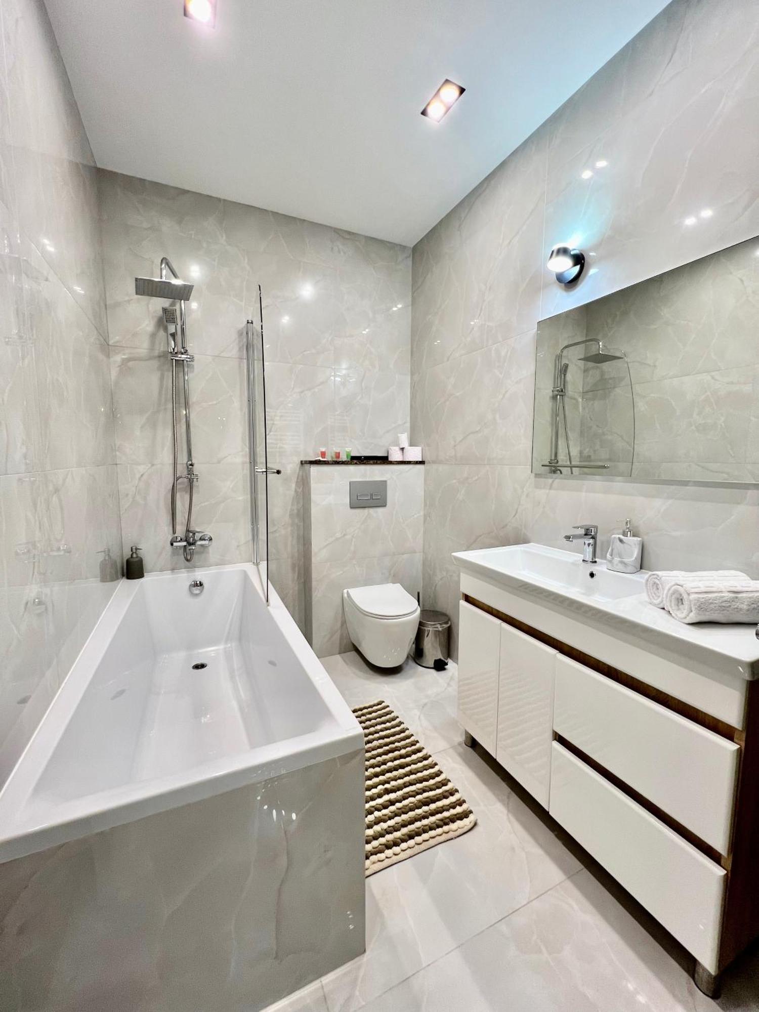 Apartament Lux Chisinau Ngoại thất bức ảnh